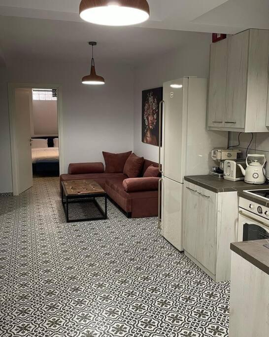 Family Apartment With Private Yard Next To Agios Dimitrios Church Thessaloníki Eksteriør bilde